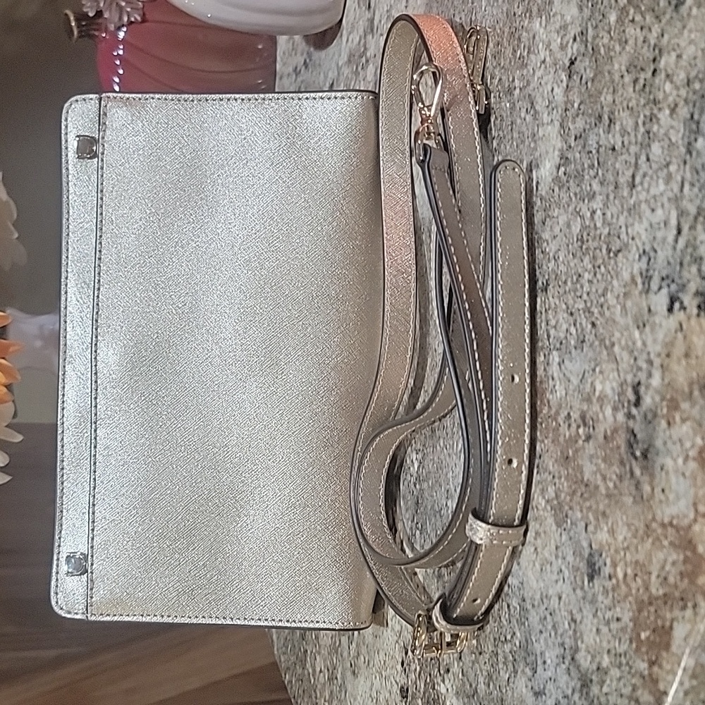 Michael Kors NWOT Metallic Gold Crossbody - Picture 6 of 11